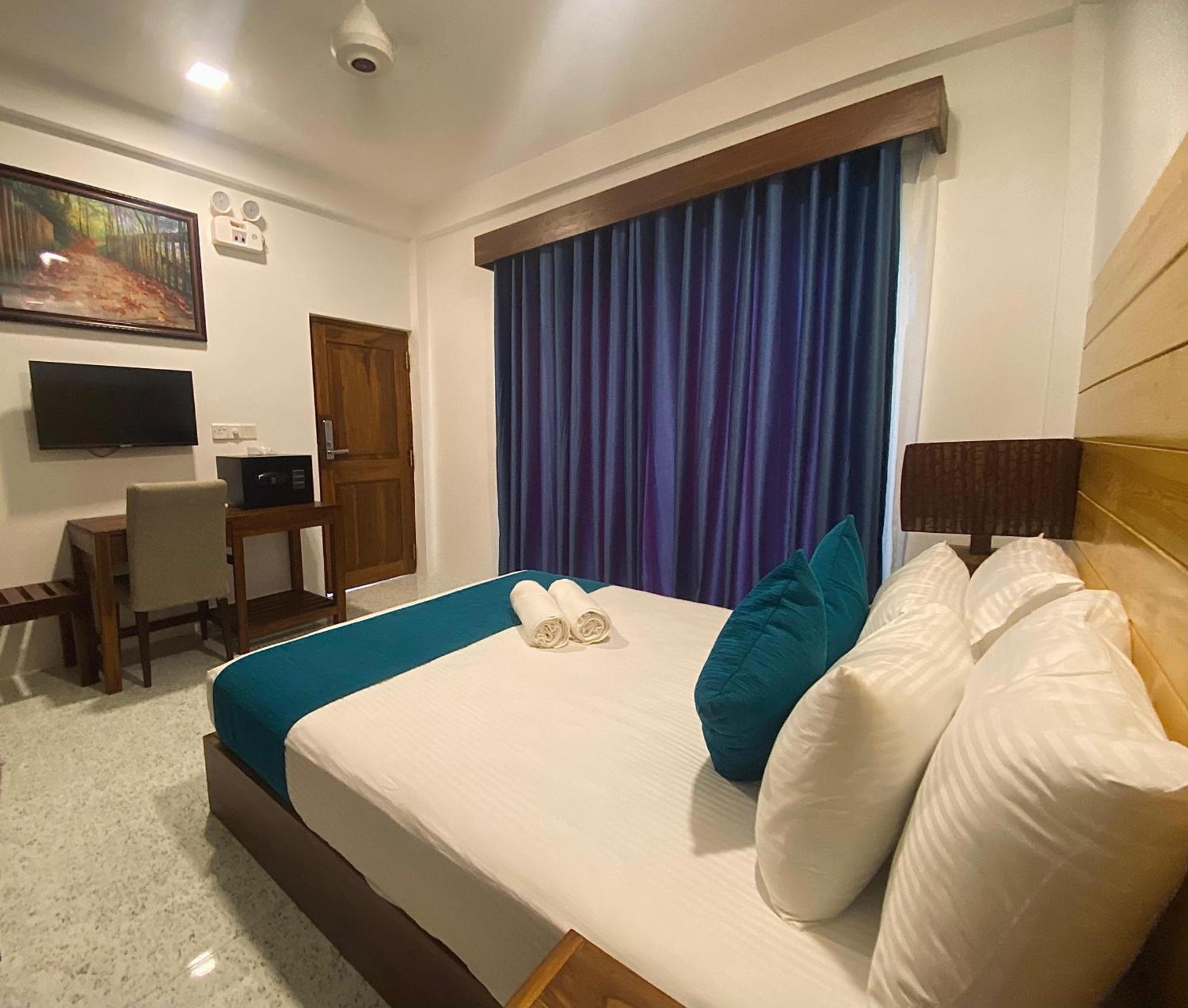 Trinco Beach Resort Trincomalee Esterno foto