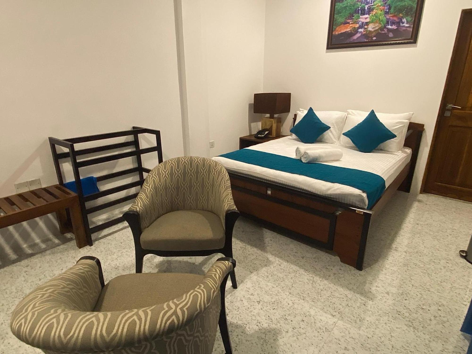 Trinco Beach Resort Trincomalee Esterno foto